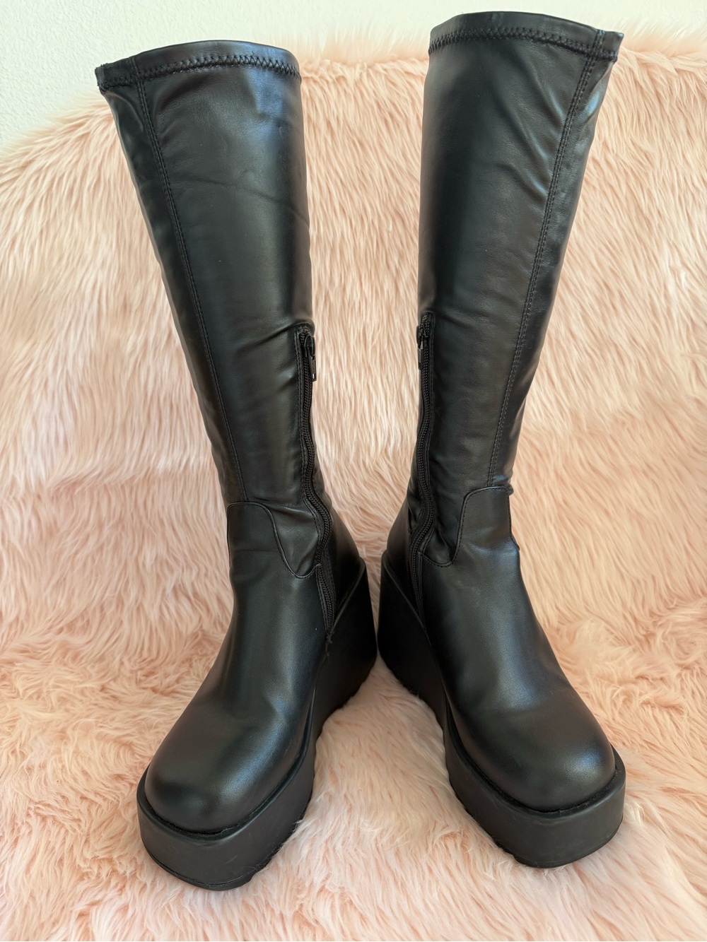 Steve Madden Duke 30 Blackout Knee Length Stretch Platform Wedge Boots Size 6 - Picture 3 of 12